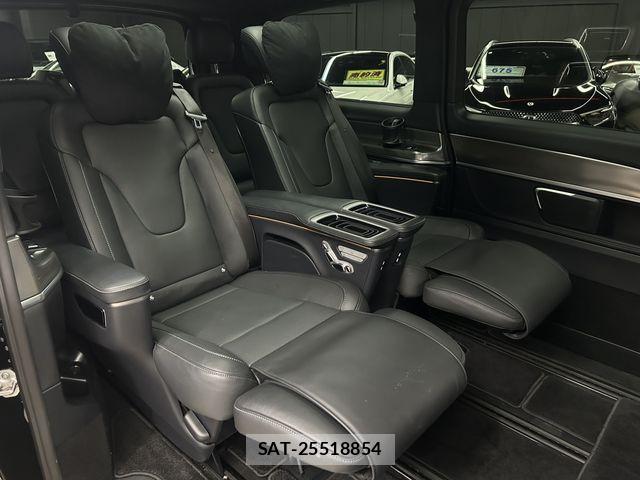 Mercedes Benz V-CLASS 2023-05 6919722-9