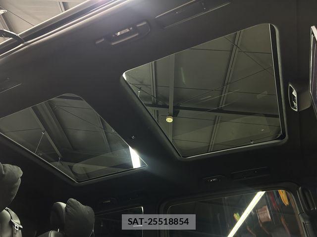 Mercedes Benz V-CLASS 2023-05 6919722-11