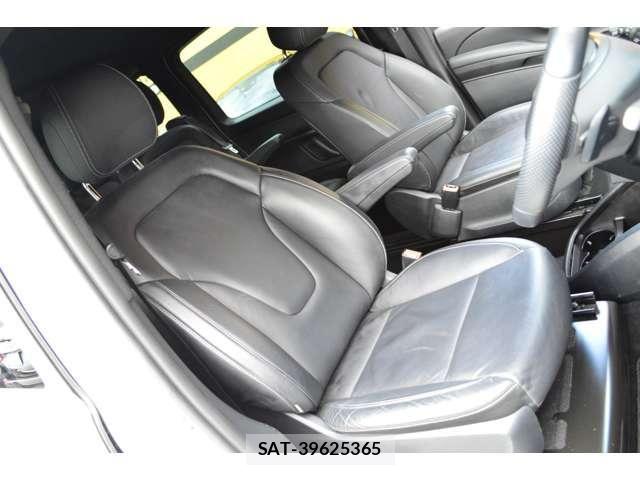 Mercedes Benz V-CLASS 2020-06 6995637-13