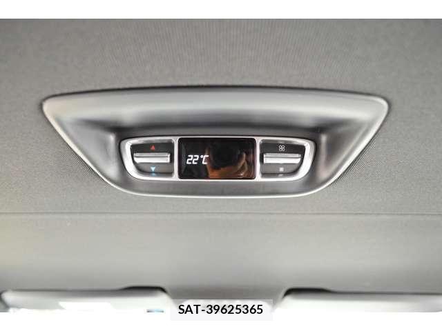 Mercedes Benz V-CLASS 2020-06 6995637-26