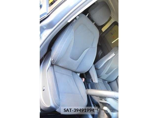 Mercedes Benz V-CLASS 2016-11 6995639-13