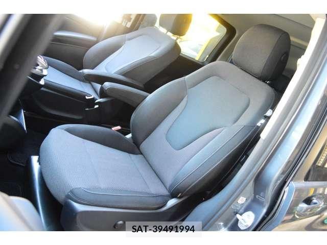 Mercedes Benz V-CLASS 2016-11 6995639-14