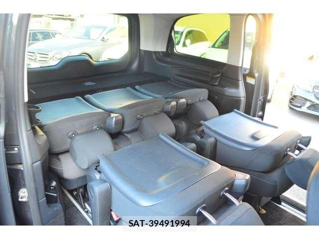 Mercedes Benz V-CLASS 2016-11 6995639-29