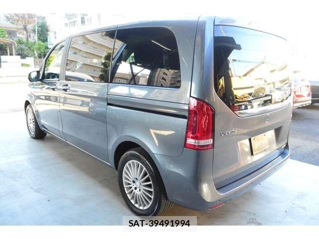 Mercedes Benz V-CLASS 2016-11 6995639-6