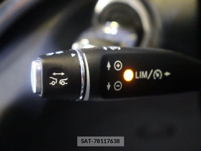 Mercedes Benz V-CLASS 2016-01 7221723-12