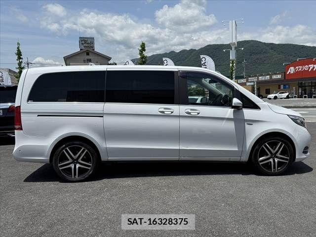 Mercedes Benz V-CLASS 2016-04 7221724-11
