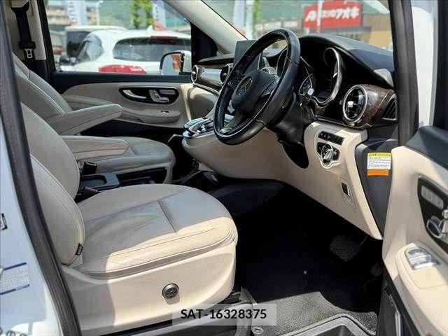 Mercedes Benz V-CLASS 2016-04 7221724-15