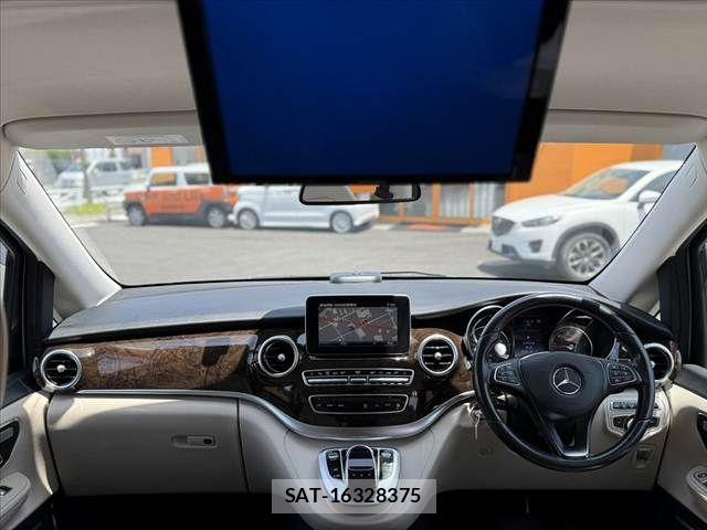 Mercedes Benz V-CLASS 2016-04 7221724-1