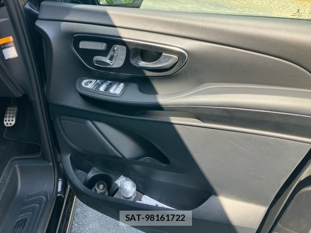 Mercedes Benz V-CLASS 2021-10 7221727-11