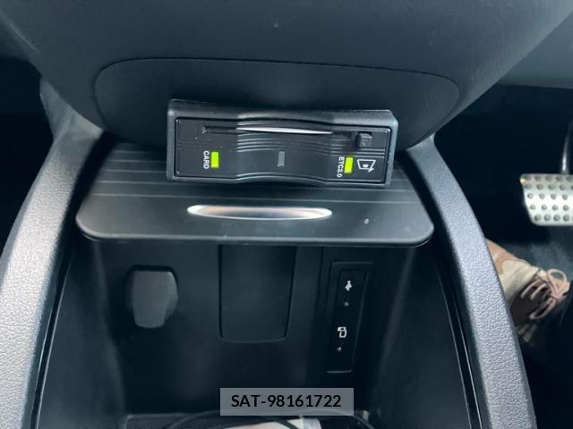 Mercedes Benz V-CLASS 2021-10 7221727-23