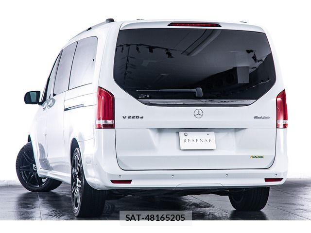 Mercedes Benz V-CLASS 2023-11 7272319-8