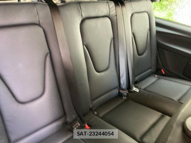 Mercedes Benz V-CLASS 2019-06 7328355-10