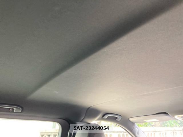 Mercedes Benz V-CLASS 2019-06 7328355-12