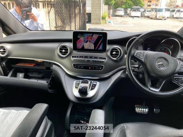 Mercedes Benz V-CLASS 2019-06 7328355-13