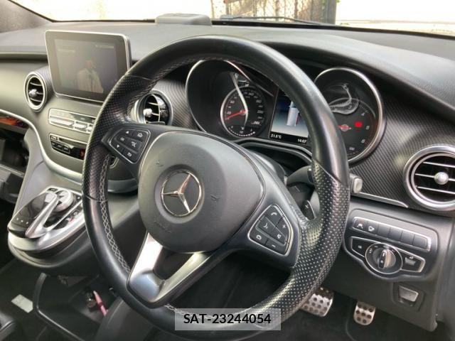 Mercedes Benz V-CLASS 2019-06 7328355-18