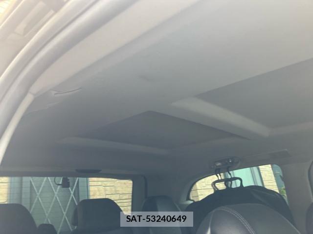 Mercedes Benz V-CLASS 2012-03 7328361-15