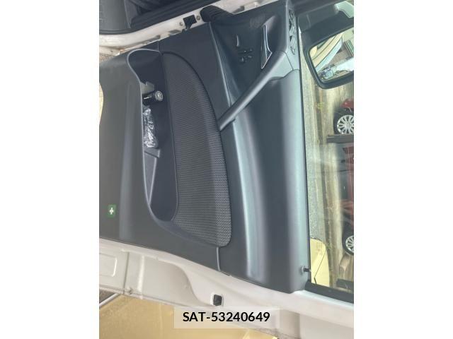Mercedes Benz V-CLASS 2012-03 7328361-17