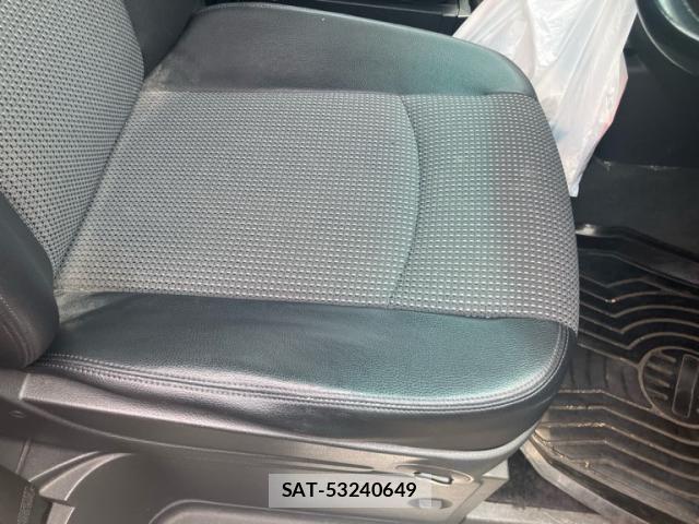 Mercedes Benz V-CLASS 2012-03 7328361-20