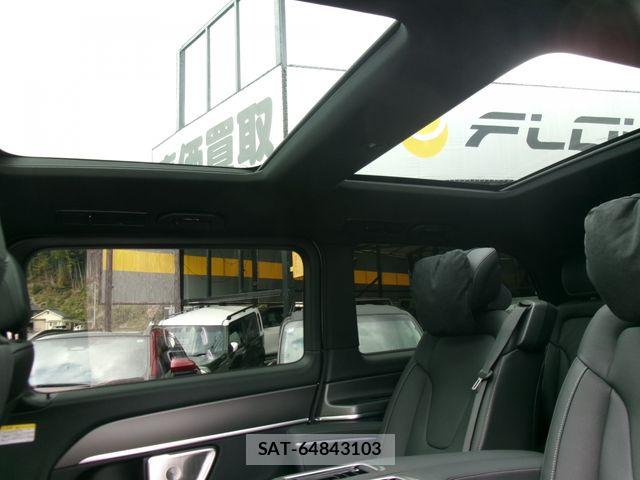 Mercedes Benz V-CLASS 2025-05 7501497-21