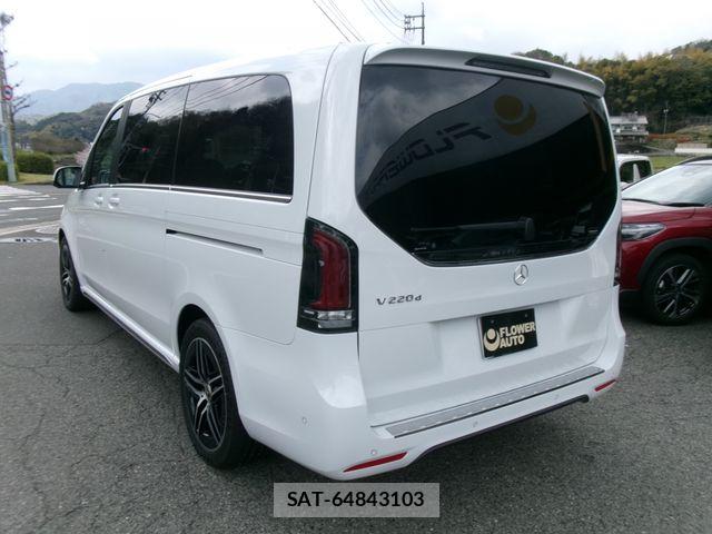 Mercedes Benz V-CLASS 2025-05 7501497-4