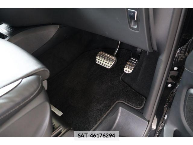 Mercedes Benz V-CLASS 2023-09 7725644-23
