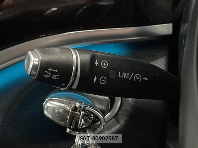 Mercedes Benz V-CLASS 2017-10 7787021-5