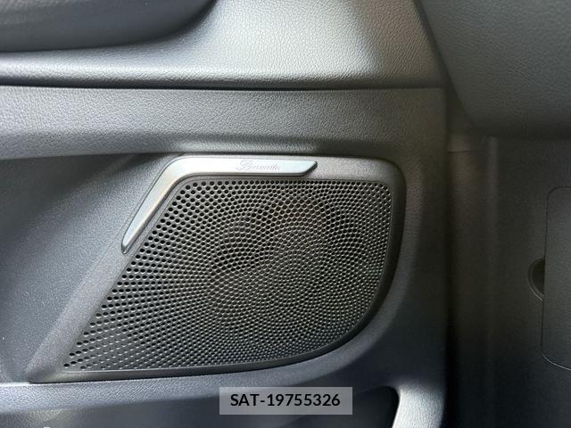 Mercedes Benz V-CLASS 2017-06 7902952-25