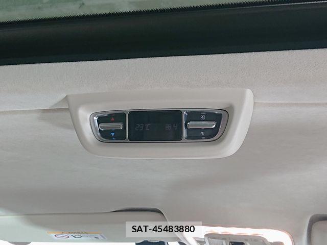 Mercedes Benz V-CLASS 2025-03 7979980-26