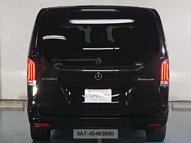 Mercedes Benz V-CLASS 2025-03 7979980-4