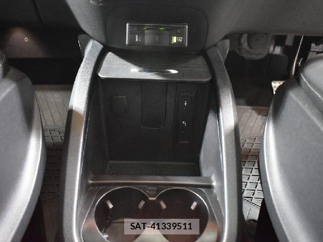 Mercedes Benz V-CLASS 2021-09 8036760-13