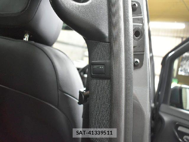 Mercedes Benz V-CLASS 2021-09 8036760-16