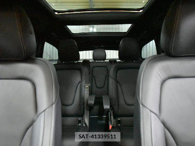 Mercedes Benz V-CLASS 2021-09 8036760-17