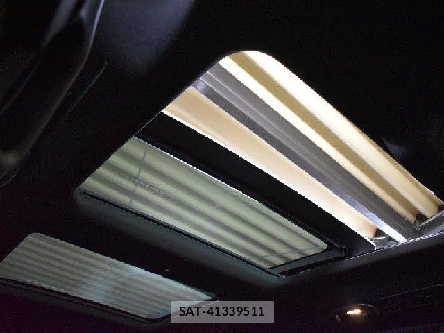 Mercedes Benz V-CLASS 2021-09 8036760-3