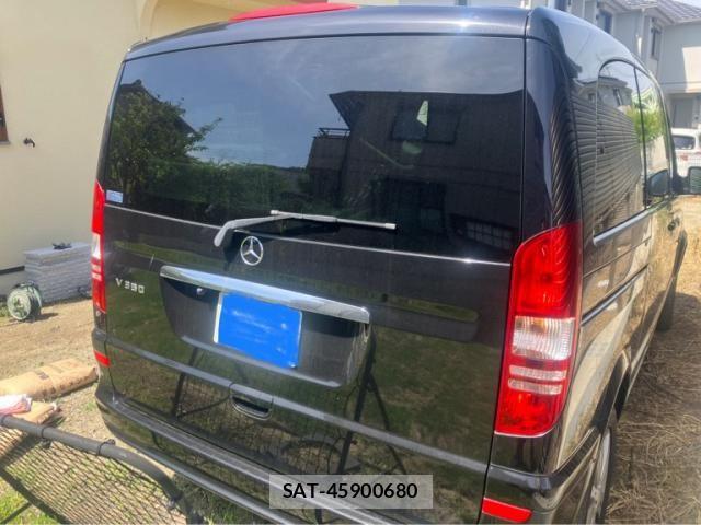 Mercedes Benz V-CLASS 2013-08 8074585-9