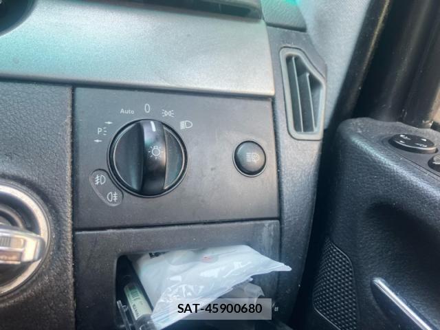 Mercedes Benz V-CLASS 2013-08 8074585-20