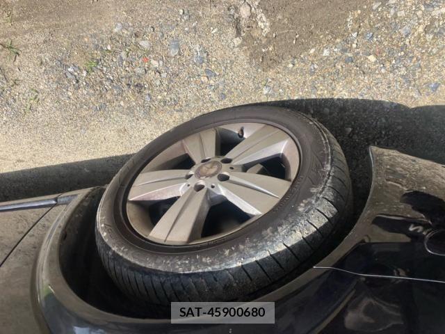 Mercedes Benz V-CLASS 2013-08 8074585-2