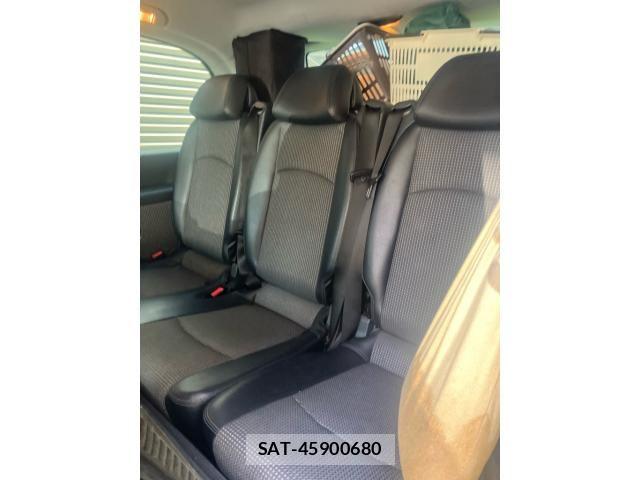 Mercedes Benz V-CLASS 2013-08 8074585-8
