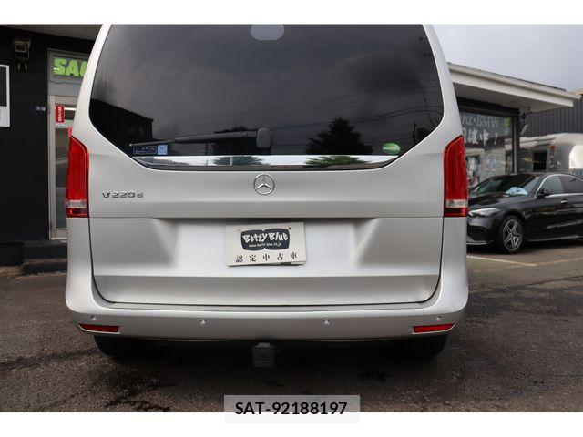 Mercedes Benz V-CLASS 2015-01 8100430-18