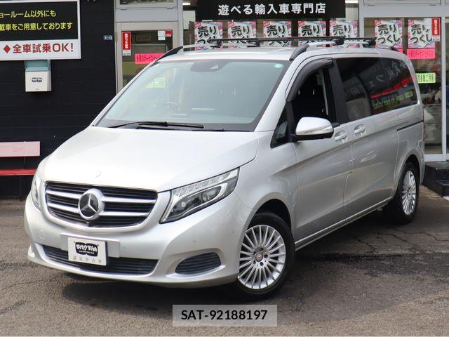 Mercedes Benz V-CLASS 2015-01 8100430-1