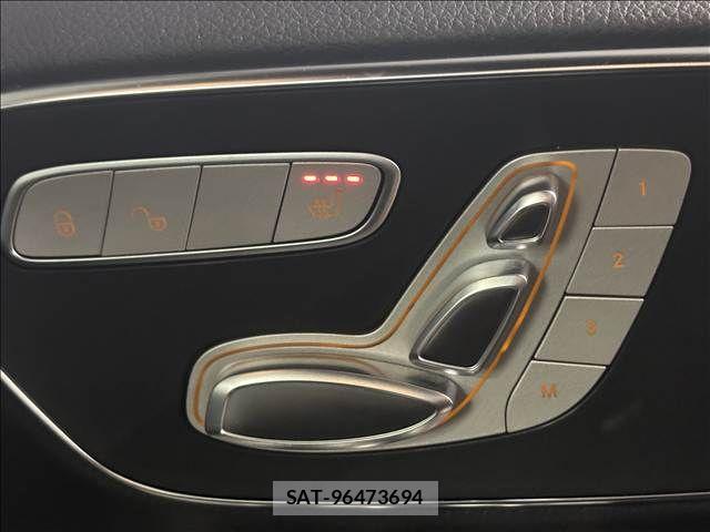 Mercedes Benz V-CLASS 2022-07 8146164-8