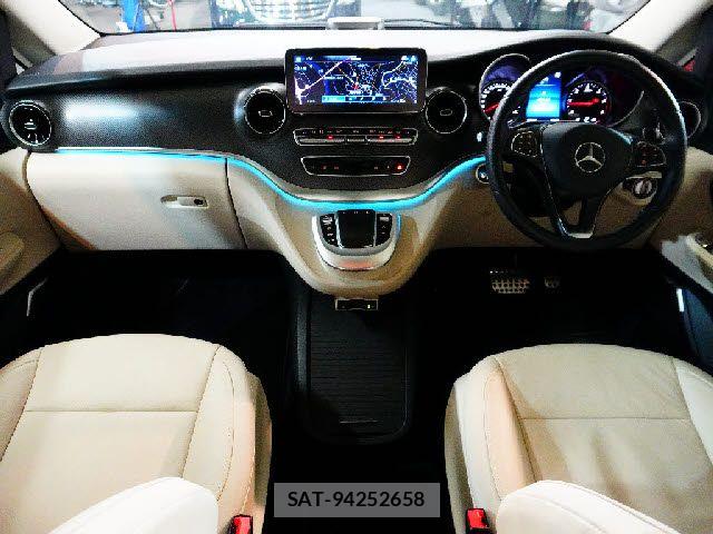 Mercedes Benz V-CLASS 2021-07 8208706-1
