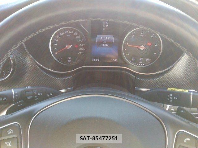 Mercedes Benz V-CLASS 2022-05 8245915-16