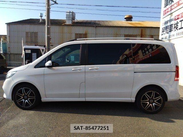 Mercedes Benz V-CLASS 2022-05 8245915-6