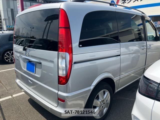 Mercedes Benz V-CLASS 2010-04 8315443-2