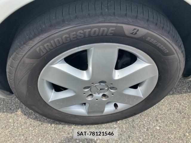 Mercedes Benz V-CLASS 2010-04 8315443-7