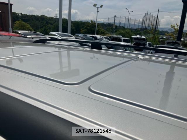 Mercedes Benz V-CLASS 2010-04 8315443-8