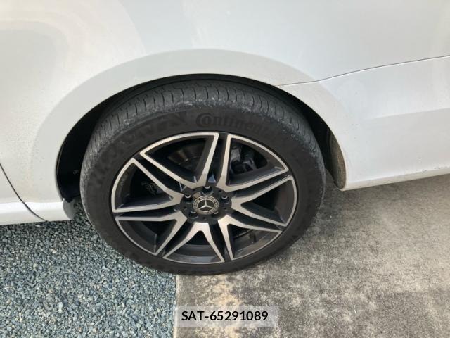 Mercedes Benz V-CLASS 2022-03 8315442-4