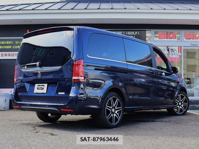 Mercedes Benz V-CLASS 2017-01 8354940-27