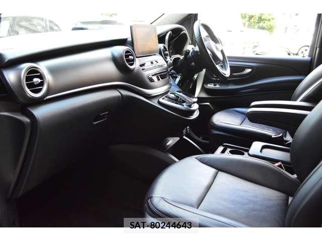 Mercedes Benz V-CLASS 2017-02 8367001-19