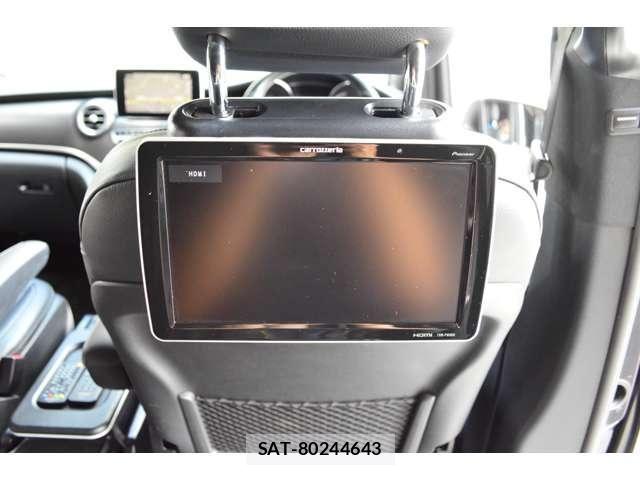 Mercedes Benz V-CLASS 2017-02 8367001-25